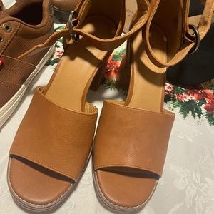 Crown vintage heels